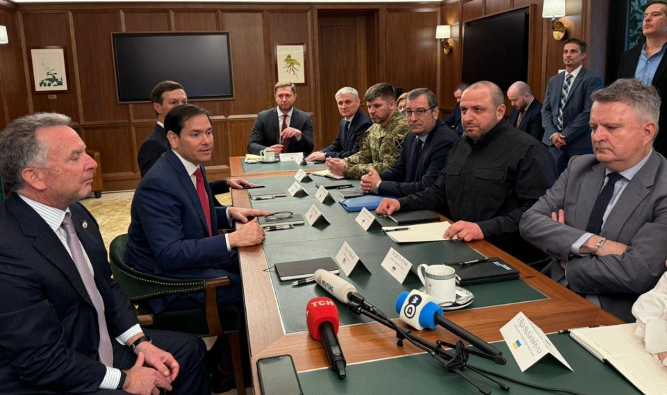 У Путіна спливає час через економічну стагнацію. Основні акценти міжнародних ЗМІ 6 лютого. 2