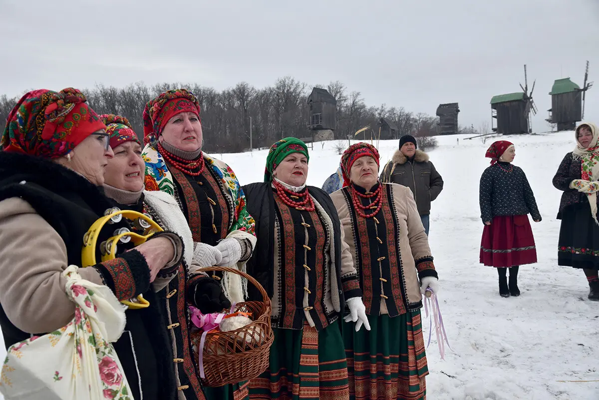 У столичному музеї просто неба пройшли календарно-обрядові гуляння - фото 14