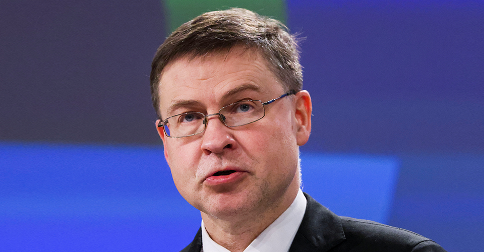 В Європейському Союзі не розробляють альтернативного плану для фінансування України в умовах блокування кредиту з боку Угорщини. 1