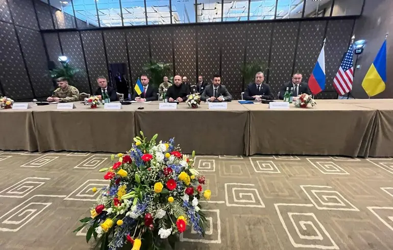 У Женеві триває другий день переговорів з Російською Федерацією. Теми обговорення залишаються актуальними. 1