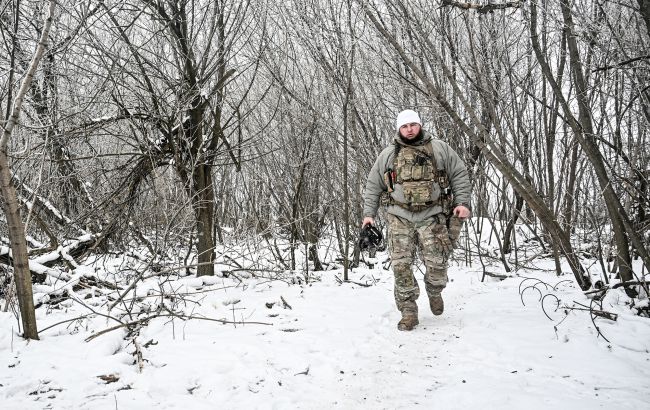 Українці розділилися щодо Донбасу: 52% проти поступок, 40% - за, - КМІС 1