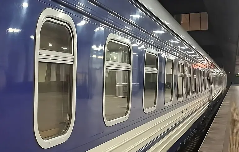 Укрзалізниця повідомила пасажирів про можливі затримки у русі поїздів. 1