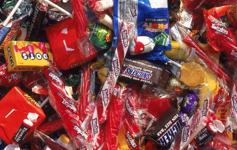 Ультраоброблені харчові продукти необхідно регулювати так само, як і тютюнові вироби – дослідження вказує на зв'язок між УПФ та залежністю. 1