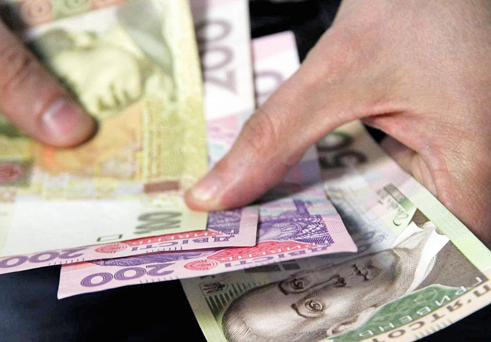 Уряд ініціює надання безвідсоткових кредитів для осіб, які вимушені були залишити свої домівки. 1