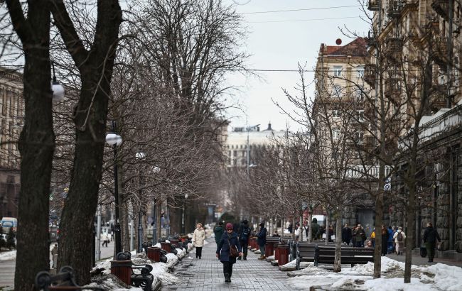 Весна зустріне хмарністю та теплом до +13: якою буде погода в Україні 1 березня 1