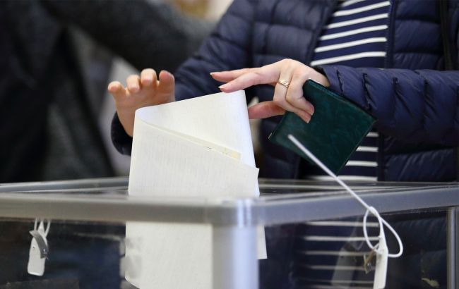 Виборці, яким виповнилося 115 років: у Центральній виборчій комісії повідомили про існування проблеми "мертвих душ" в умовах окупації. 1