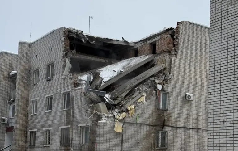 Вибух у комендатурі Російської Федерації - під Ленінградом сталася обвалення будівлі. 1