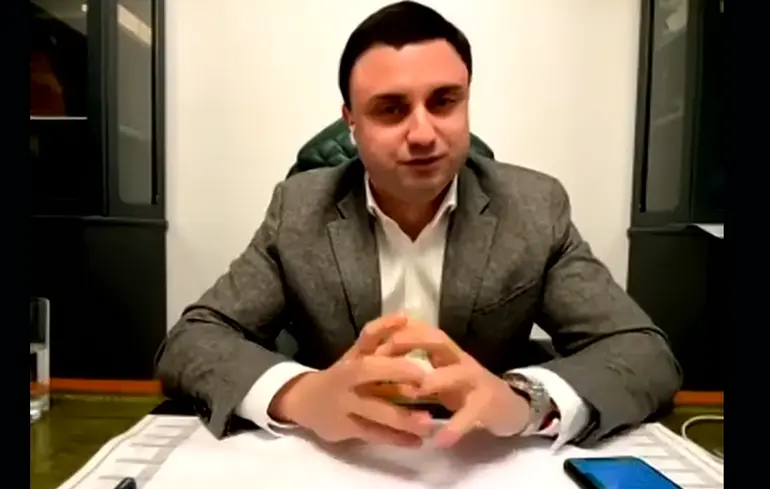 Виникають сумніви щодо залученості офісу президента до корупційних схем, пов'язаних із Бакановим. 1