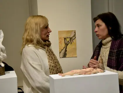 Виставка "Вразливе місце" - у Києві презентували гіперреалістичні скульптури Поліни Вербицької - фото 5