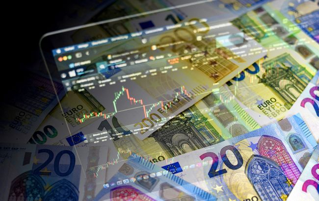 Євро на новій психологічній позначці, долар стабільний: яким буде курс валют 24 лютого 1