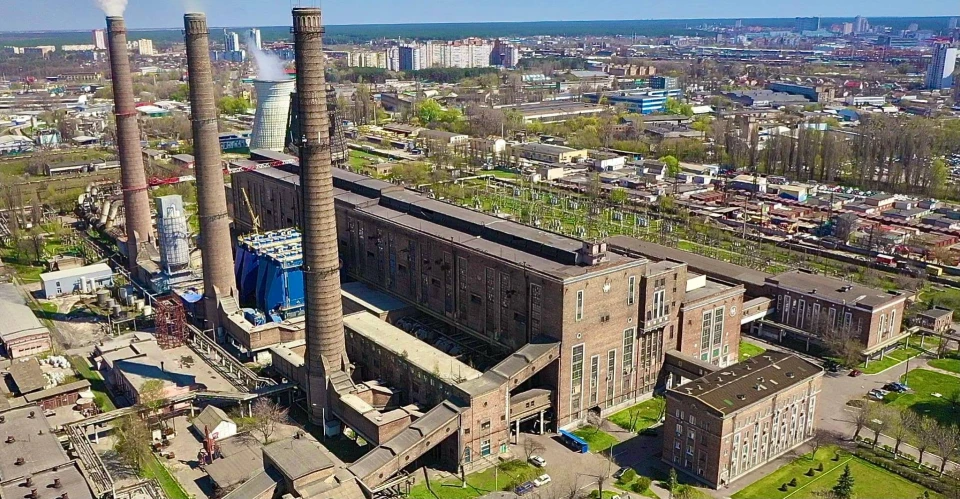 Які джерела фінансування будуть використовуватися для відновлення зруйнованих приватних теплових електростанцій та теплових електричних центрів? 2