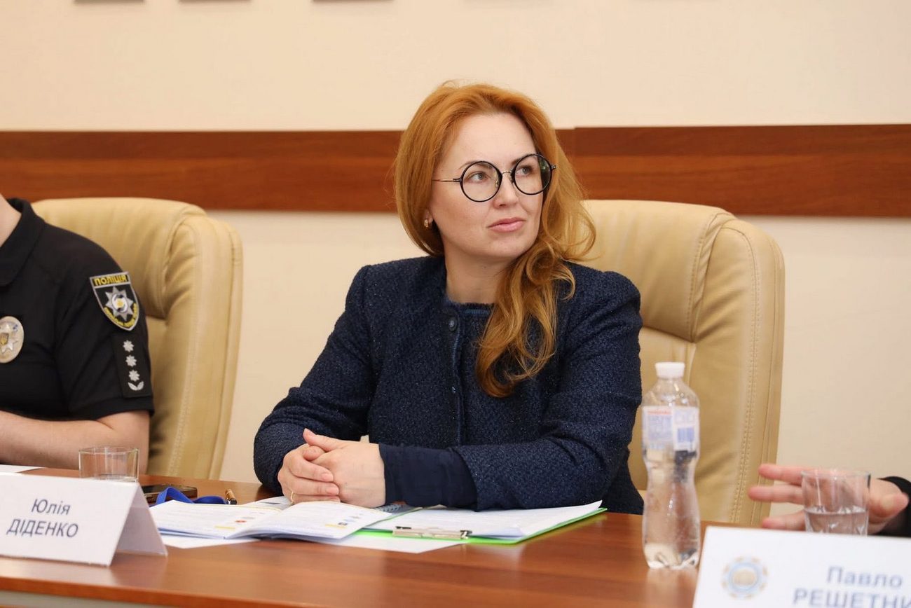 "Забули" про майно на 8 млн гривень: голова облради та нардепка постануть перед судом 2