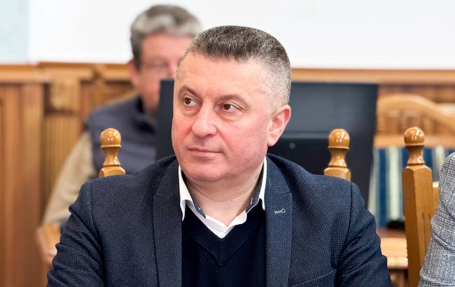 Заступник голови Івано-Франківської ОДА потрапив у скандал через статки родини: що відомо 1