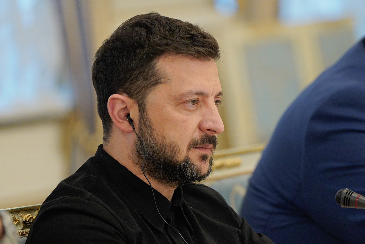 Зеленський: чоловіки старше 60 років можуть укладати контракт на службу. 1