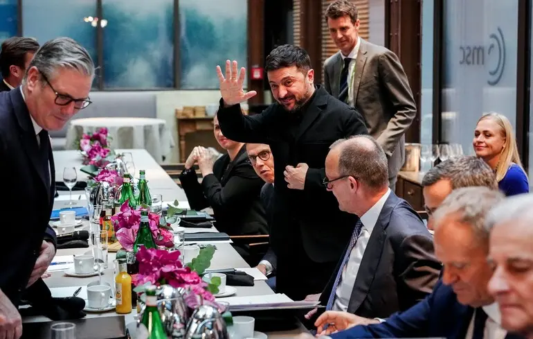 Зеленський у Мюнхені поділився думками про те, як можна спонукати Путіна до мирних переговорів. 1