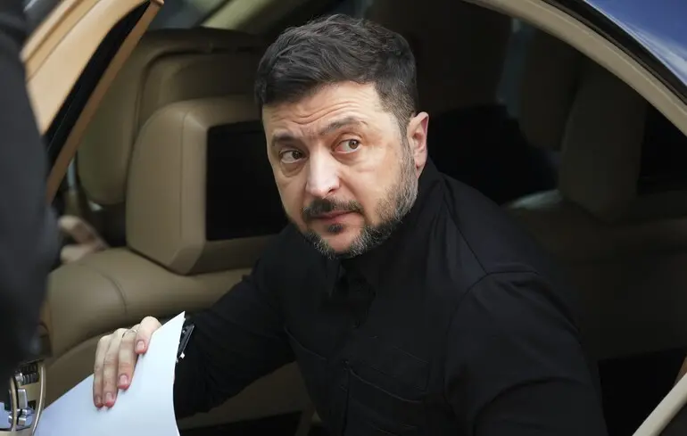 Зеленський висловився щодо переговорів у Женеві, зазначивши, що в військовій сфері спостерігається прогрес, тоді як у політичній ситуації цього не спостерігається. 1