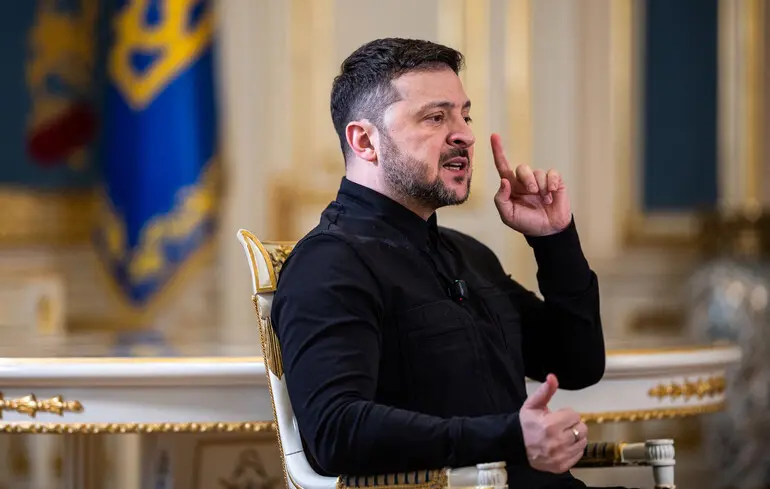 Зеленський звернувся до Європейського Союзу з проханням визначити рік, коли Україна зможе стати його членом. 1