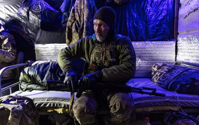 Жодних ТЦК і фокус на тилові посади. Які умови служби чекають добровольців 60+ 1