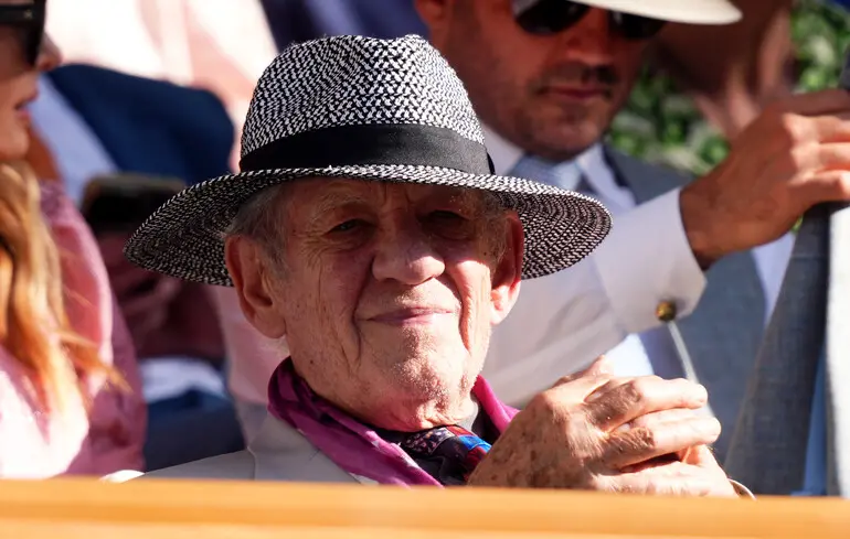 Зірка Володаря перснів прочитав вірш українського військового - Ієн Маккеллен відтворив поезію Артура Дроня - новини культури 1