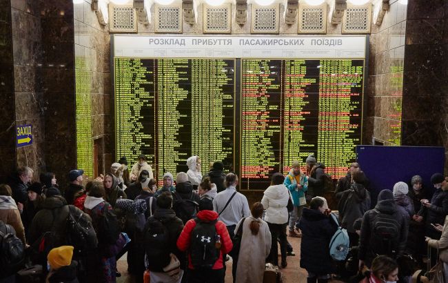 Зміни руху у трьох областях: де сьогодні автобусні трансфери замість поїздів УЗ 1