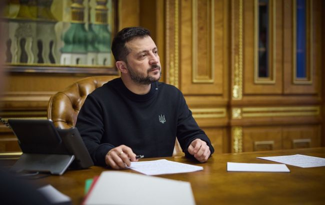 "Відправляйтеся до Росії!": Зеленський з емоціями звернувся до родичів російських чиновників, які перебувають на Заході. 1