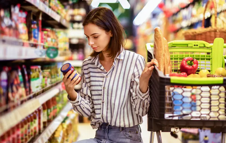 Автоматизація процесів постачання продуктів за допомогою роботів спричинила збільшення обсягу відходів. Які причини цього явища та які наслідки спостерігаються? 1