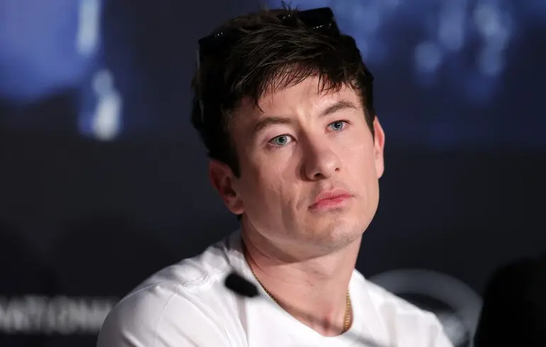 Баррі Кеоган заявив про хейт в інтернеті - актор боїться виходити на вулицю - новини культури 1