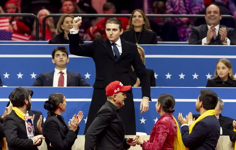 Баррон Трамп, син президента Сполучених Штатів, застеріг про можливі акти насильства у Великій Британії. 1