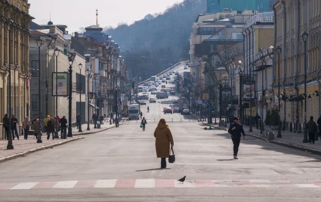 Без опадів, але з нюансами: якою буде погода в Україні у перший понеділок березня 1