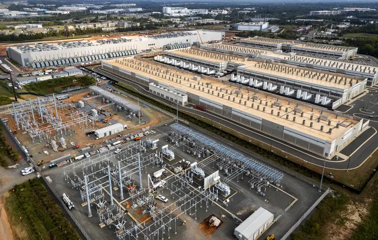 Безпілотники здійснили напад на три дата-центри компанії Amazon. 1