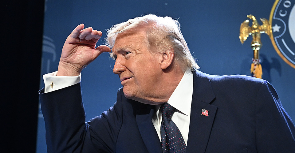 Велика Британія надала Сполученим Штатам можливість користуватися своїми військовими базами для забезпечення безпеки в Ормузькій протоці. 1