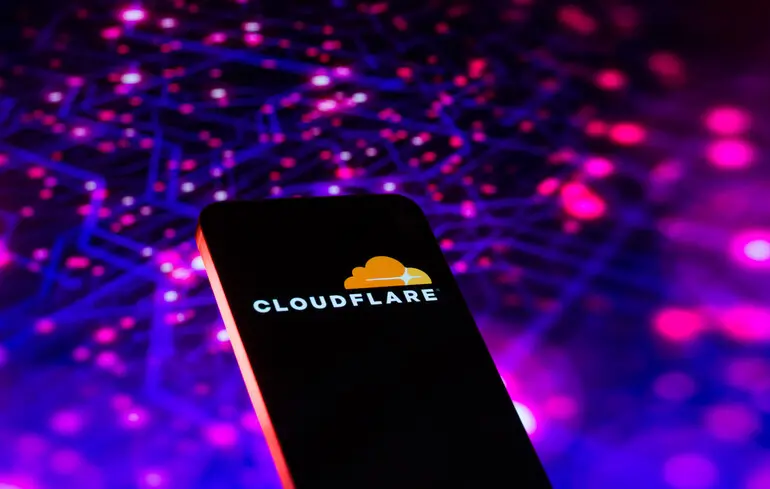 До 2027 року боти перевершать активність людей, заявив генеральний директор Cloudflare, вказуючи на виклики для інфраструктури та безпеки інтернету. До 2027 року боти перевершать активність людей, заявив генеральний директор Cloudflare, вказуючи на виклики для інфраструктури та безпеки інтернету. 1