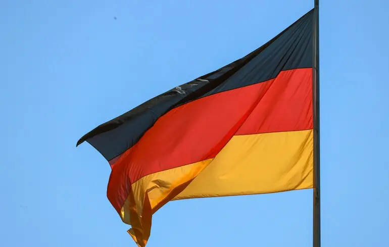 Доступ німецької політичної партії до конфіденційних матеріалів Європейського Союзу викликав скандал у Бундестазі та підняв питання про можливі ризики витоку інформації до Росії. 1