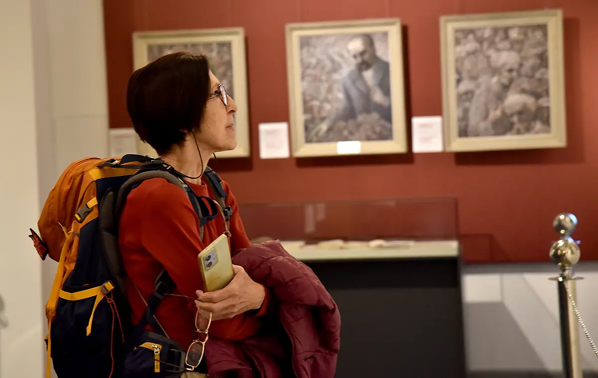 Друкований каталог робіт художника Івана Марчука презентували у Києві 8