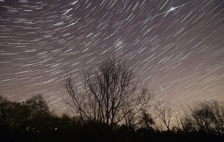 Експерти попереджають про можливість виникнення супутникового апокаліпсису в найближчі роки через прогрес автономних систем штучного інтелекту. Експерти попереджають про можливість виникнення супутникового апокаліпсису в найближчі роки через прогрес автономних систем штучного інтелекту. 1