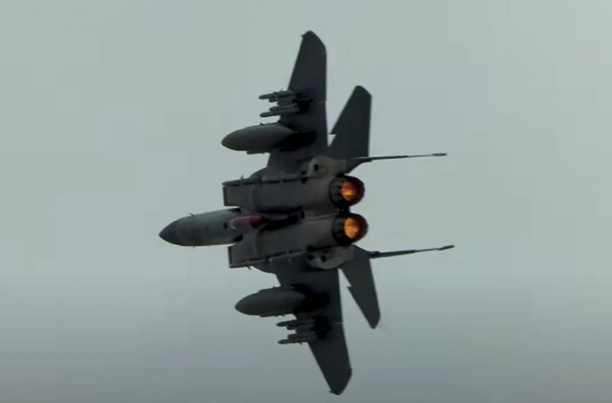 F-15E Strike Eagle: що відомо про американські винищувачі, які випадково збив Кувейт. 1 F-15E Strike Eagle: що відомо про винищувачі США, які помилково збив Кувейт