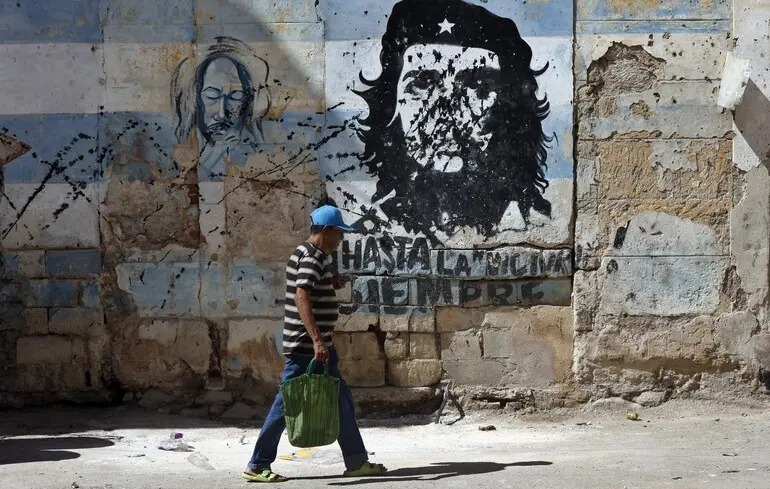 Гавана відмовляється обговорювати з США питання зміни влади в Кубі, незважаючи на позицію Дональда Трампа. 1