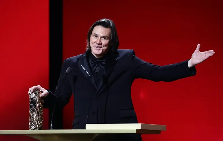 Хто був на César Film Awards замість Джима Керрі - візажист Алексіс Стоун заявив, що видавав себе за актора - новини культури 1