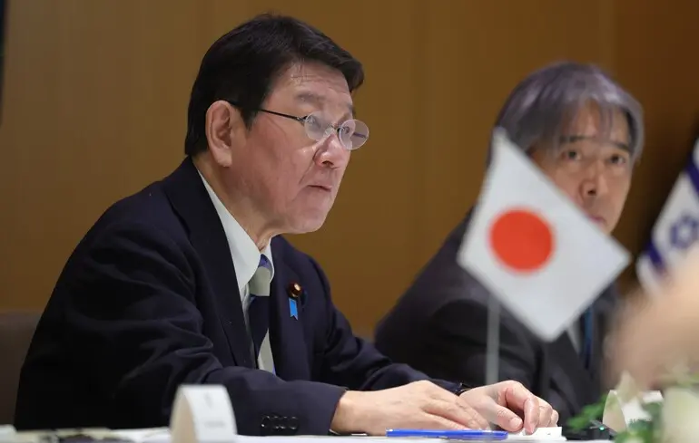 Японія готова направити свої війська для забезпечення охорони постачання нафти в Ормузькій протоці. 1