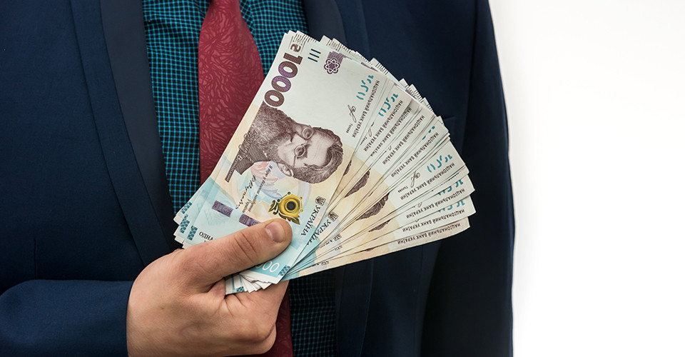 Уряд затвердив податки на цифрові платформи, доставки та військовий збір. 1