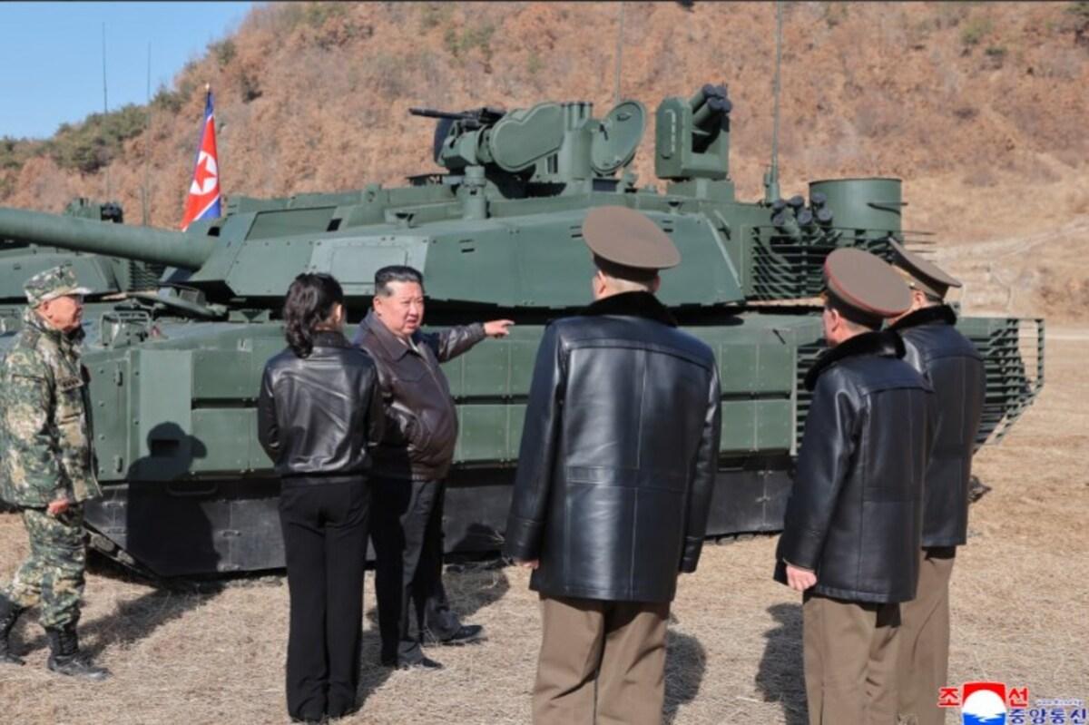 Кім Чен Ин показав новий танк зі "стовідсотковим" захистом від дронів (фото)