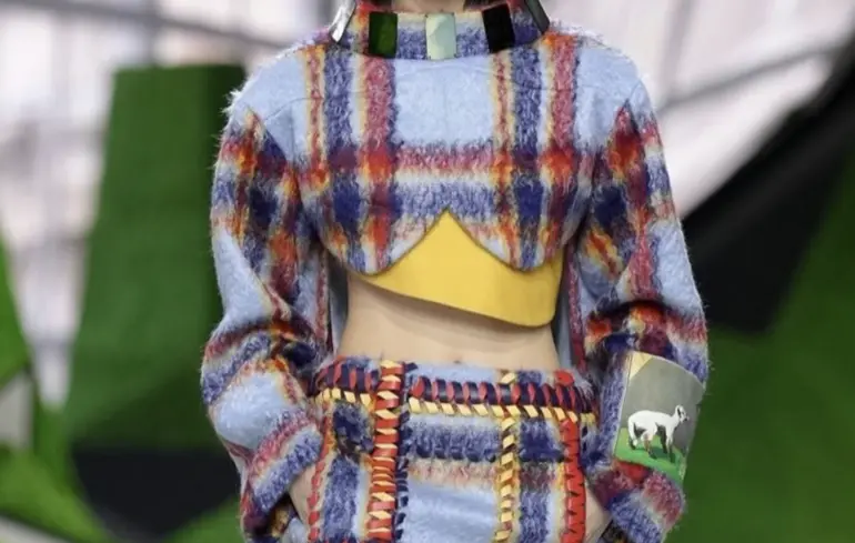 Колекція Louis Vuitton з роботами українського художника - картини Назарія Стреляєва-Назарка зʼявилися на паризькому тижні моди - новини культури 1