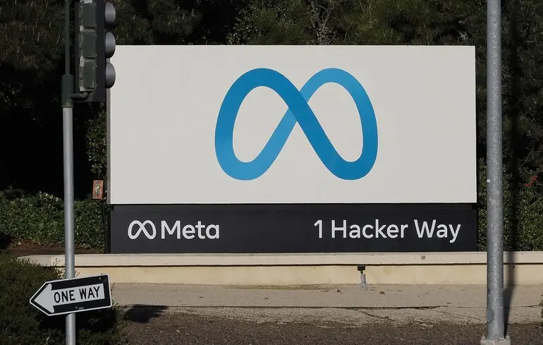 Компанія Meta планує значні скорочення штату у зв'язку з витратами на штучний інтелект, які можуть досягти 20%. 1