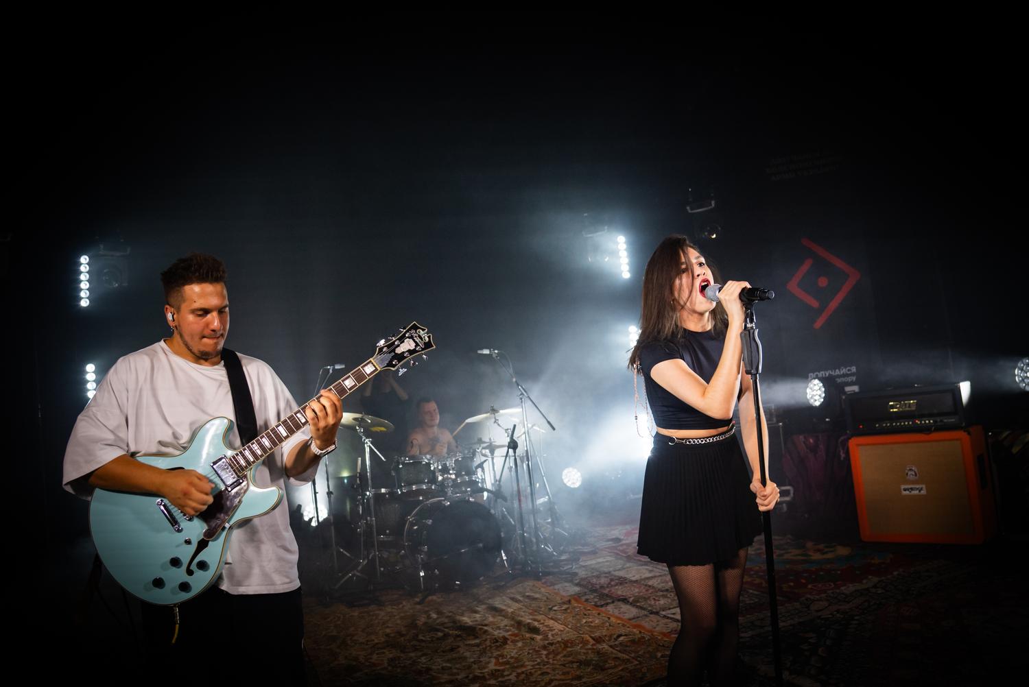 Lely45 лайв-концерт - українська виконавиця приєдналася до Тотальний Наживо - відео 2