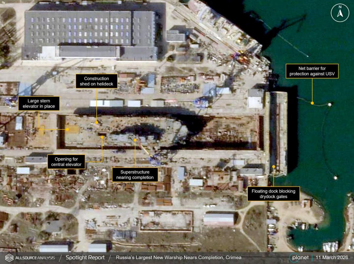 Найбільший в сучасній Росії: в Криму сформували корпус нового десантного корабля (фото)