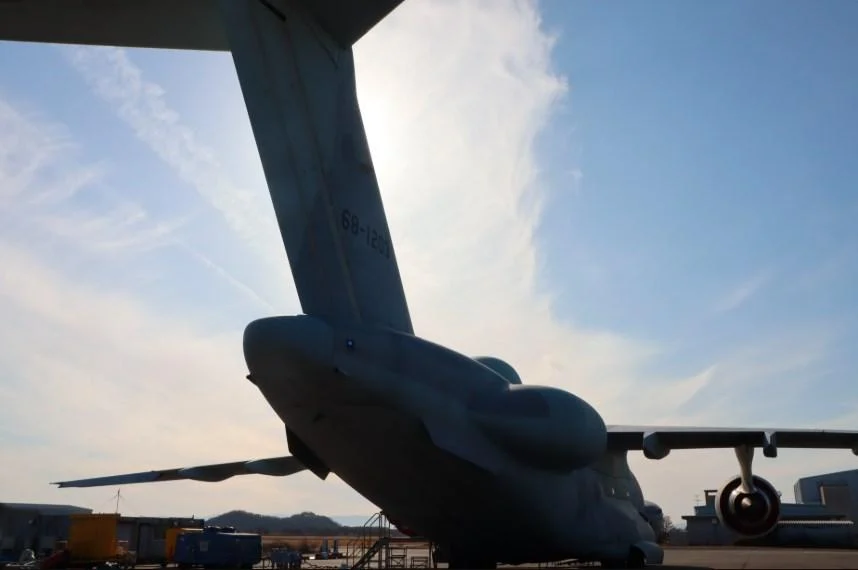 Новий японський літак радіоелектронної боротьби Kawasaki має досить незвичайний дизайн: чому це вважається "спадковим". 3 Новий японський літак РЕБ Kawasaki отримав вкрай незвичний вигляд: чому це "спадкове"