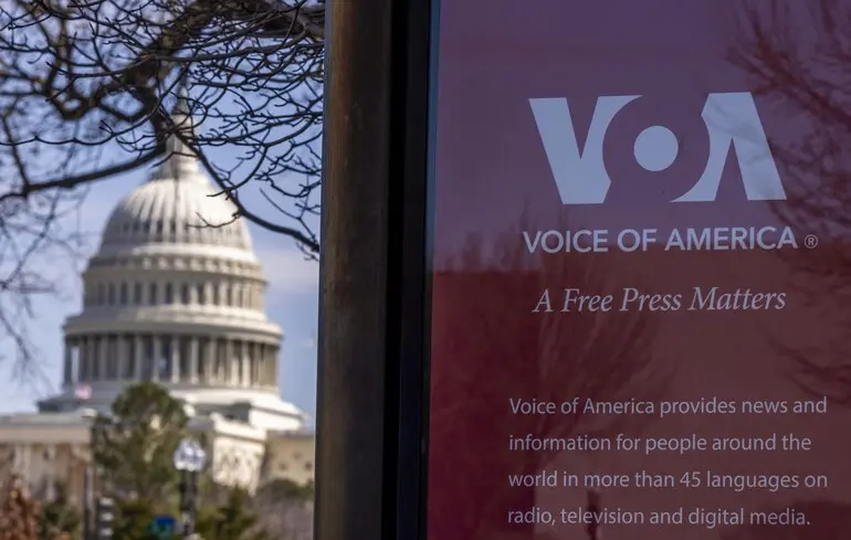 Окружний суд Вашингтона ухвалив рішення про відновлення мовлення Голосу Америки. 1
