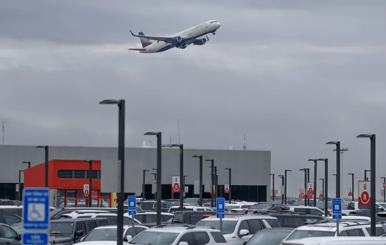 Паливна криза в США: які авіакомпанії зможуть витримати випробування - новини світу. 1