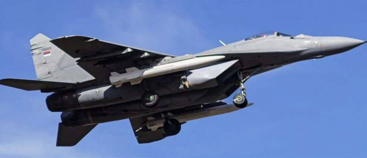 Російський винищувач МіГ-29 отримав китайські гіперзвукові ракети, що свідчить про нові можливості в озброєнні. 1 Російська зброя "в прольоті": МіГ-29 оснастили китайськими гіперзвуковими ракетами (фото)