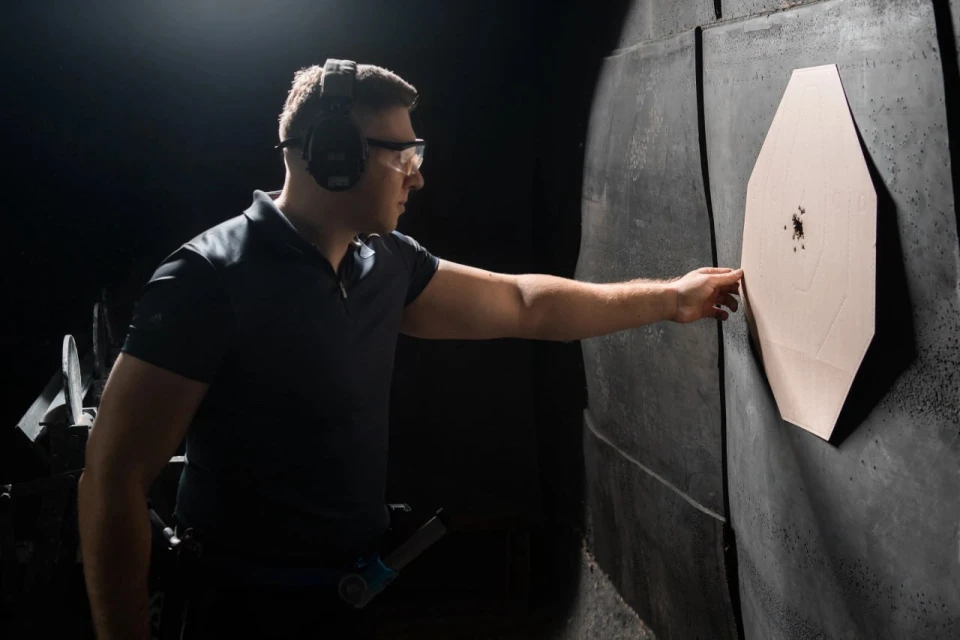 Спорт виступає як засіб для засновника. Спорт виступає як засіб для засновника. 2